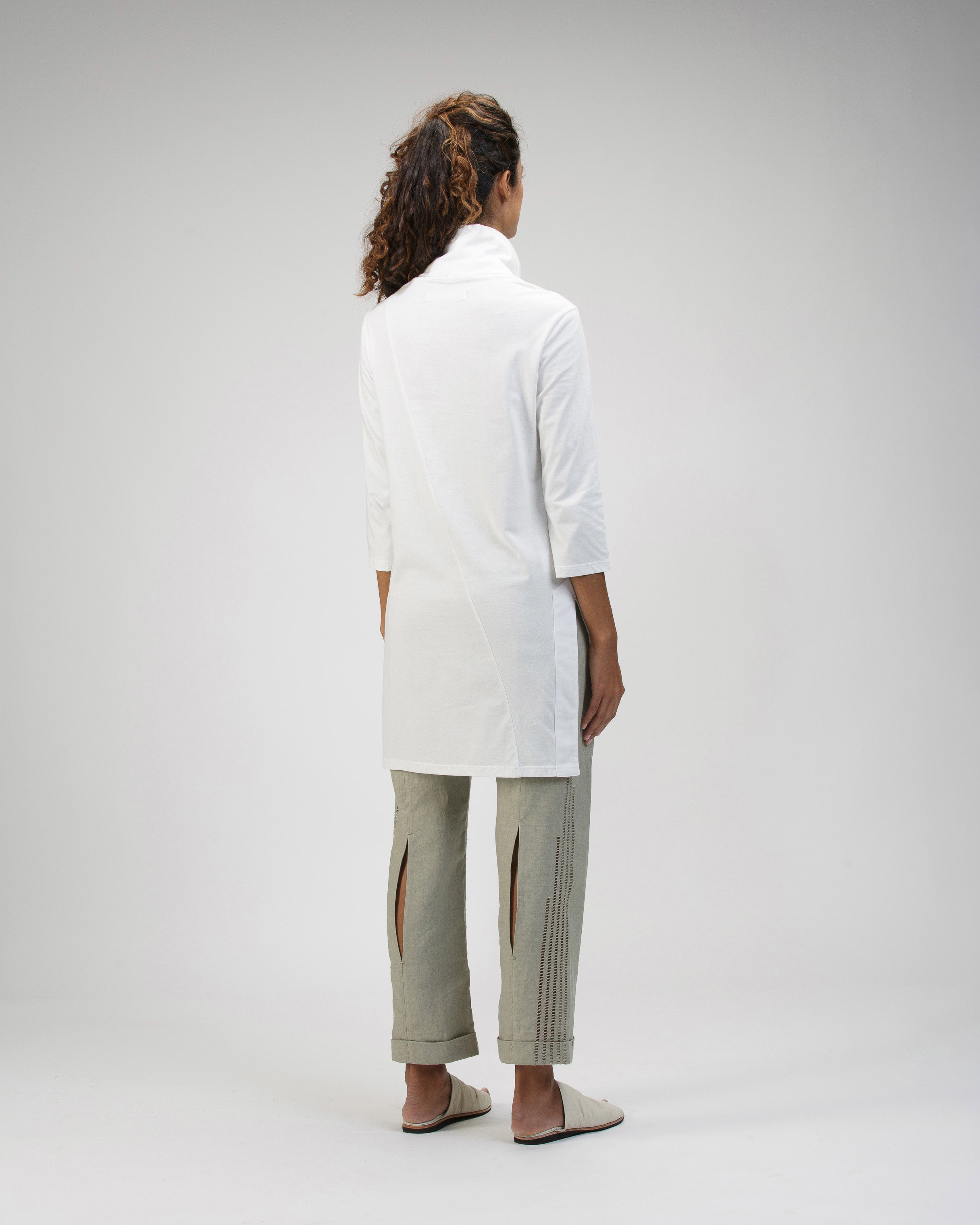 HIGH NECK LONG SLEEVE TOP IN COTTON