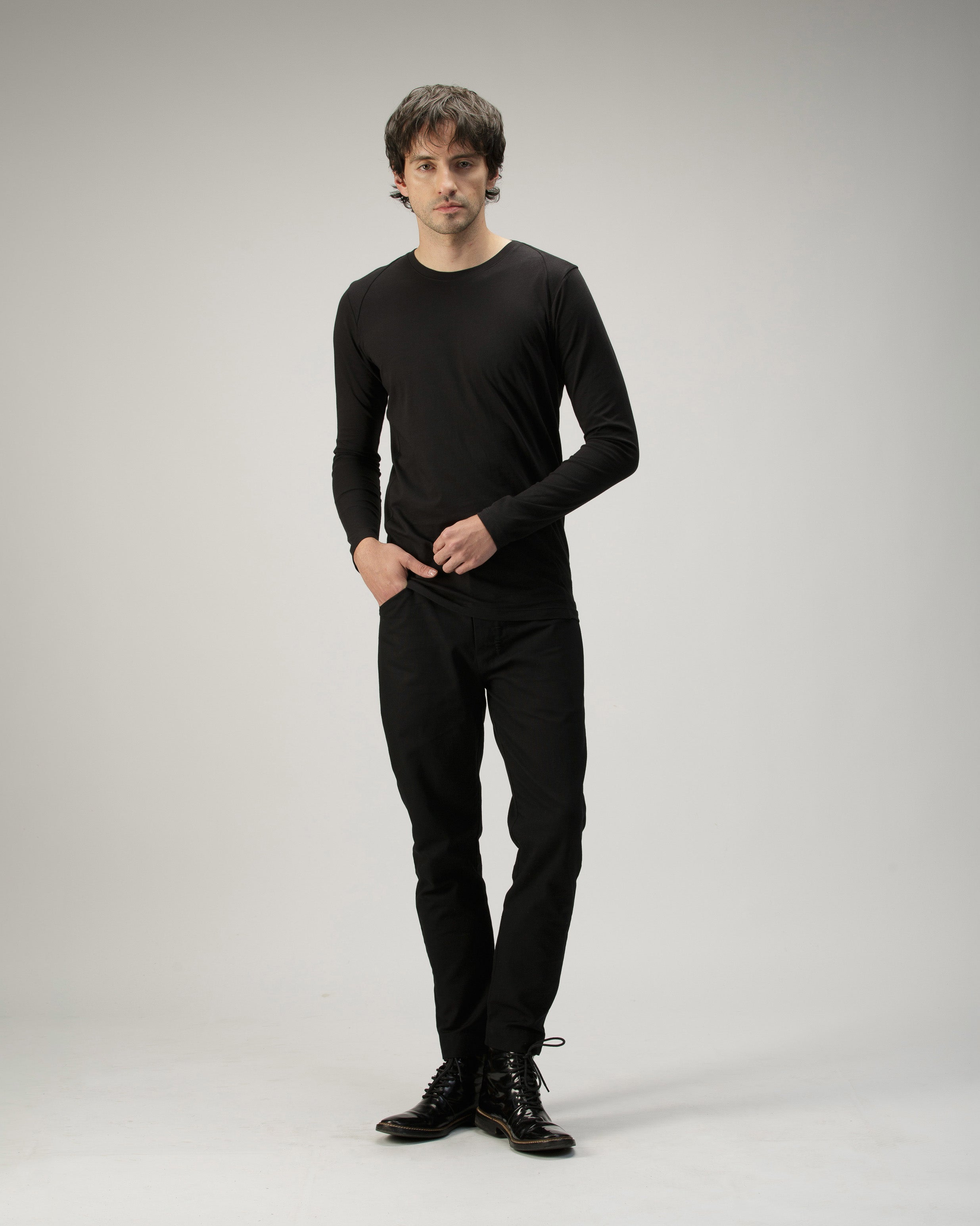ARMOUR LONG SLEEVE T-SHIRT IN COTTON